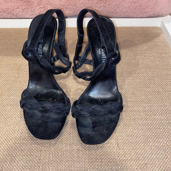 LOUIS VUITTON PARIS BRAIDED LOGO PRINT BLACK HEELS SANDALS - 37.5 (7.5) Vintage - Picture 6 of 9